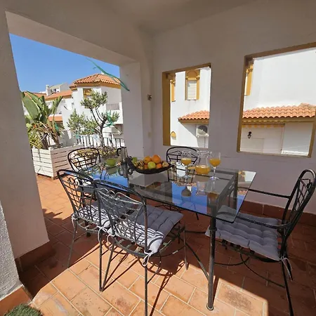 Atico Con Gran Terraza Y Barbacoa En Zahara